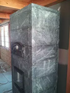 Soapstone vs wood stove heat retention