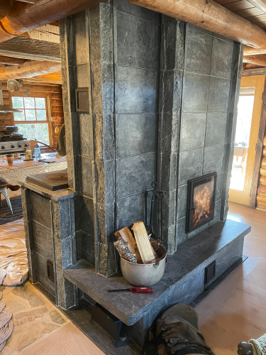 <h5>Valencia Custom Cooktop Bench</h5>